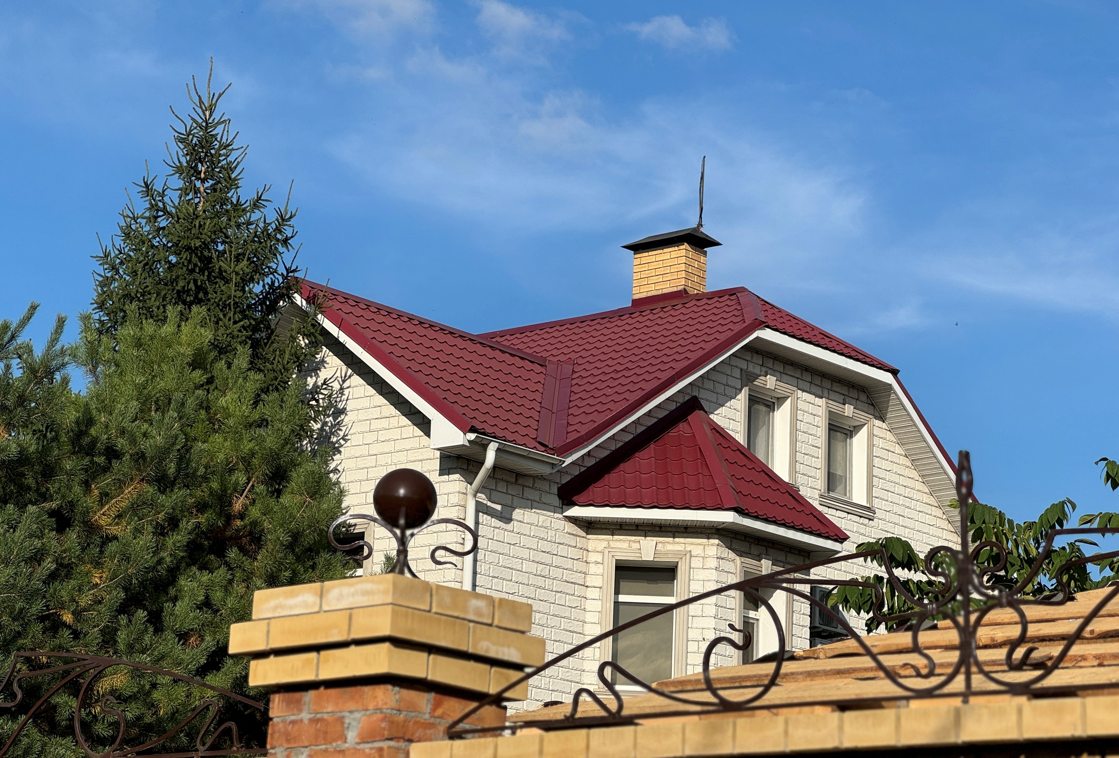 Специалисты «Омскоблгаз» рекомендуют проверить дымоходы и вентканалы перед началом отопительного сезона